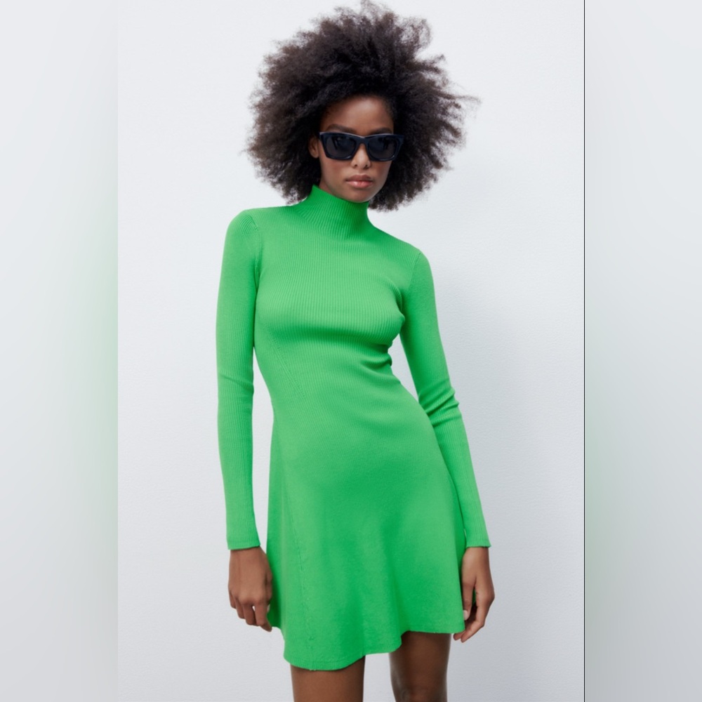 ☘️ Zara Vibrant Green Long Sleeve Dress Fit & Flare - Picture 7 of 7